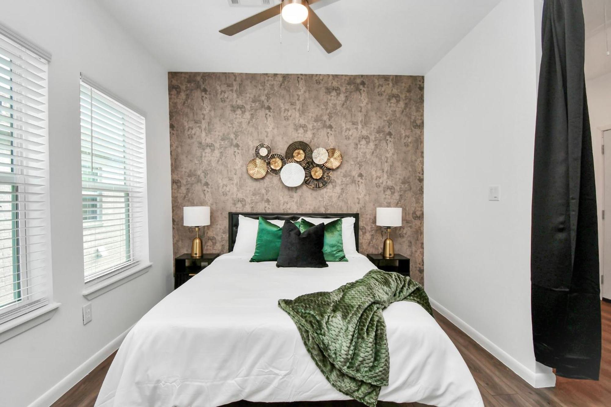Apartment Serenity - Museum District & Med Center